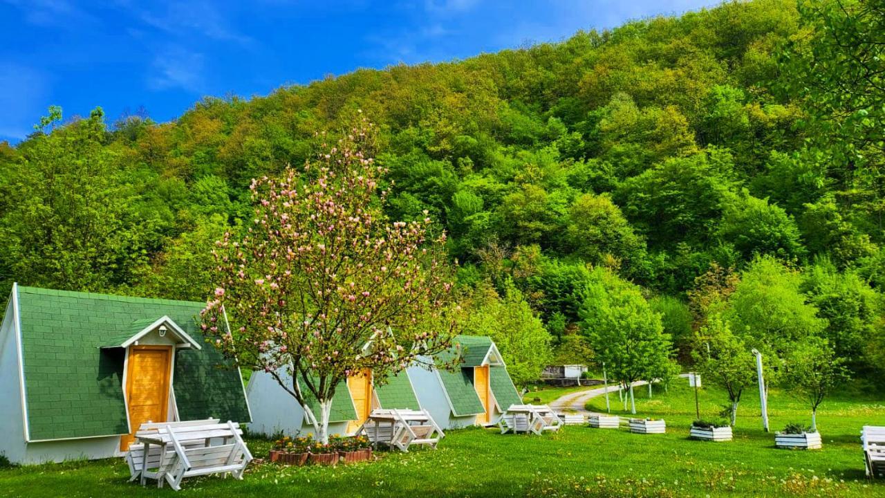 Una Kamp Hotel Босанска Крупа Екстериор снимка
