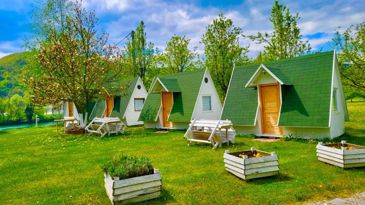 Una Kamp Hotel Босанска Крупа Екстериор снимка