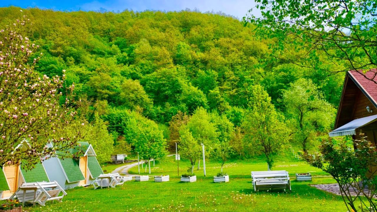 Una Kamp Hotel Босанска Крупа Екстериор снимка